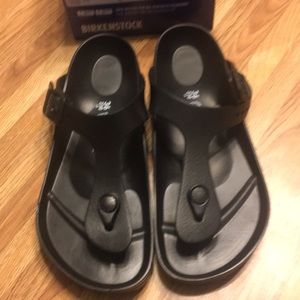 NWT Women’s size 36/5 Birkenstocks in Black